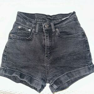 Vintage Levi’s shorts